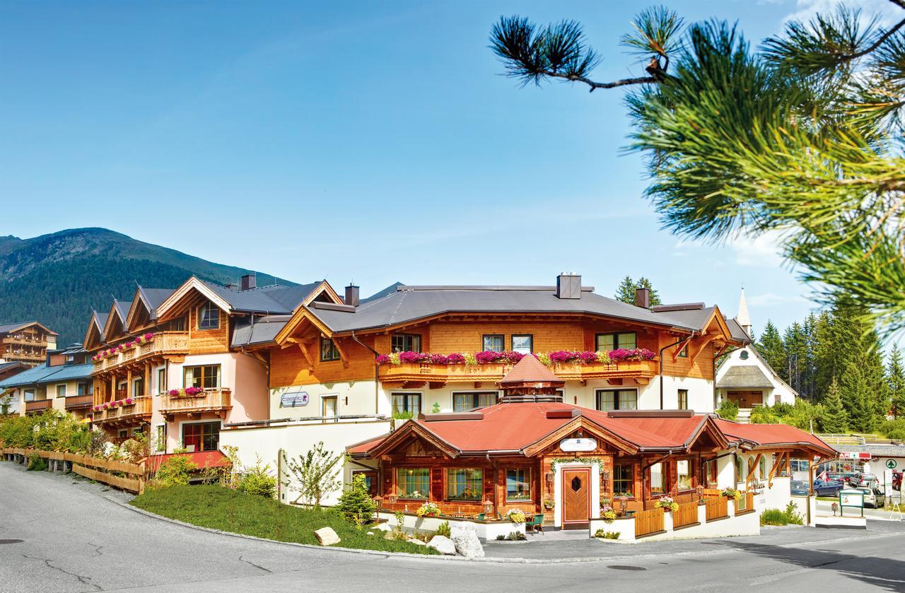 Biohotel Castello Königsleiten Konigsleiten Esterno foto