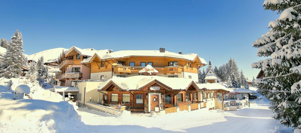 Biohotel Castello Königsleiten Konigsleiten Esterno foto
